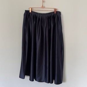 everleigh navy midi skirt Size 1X